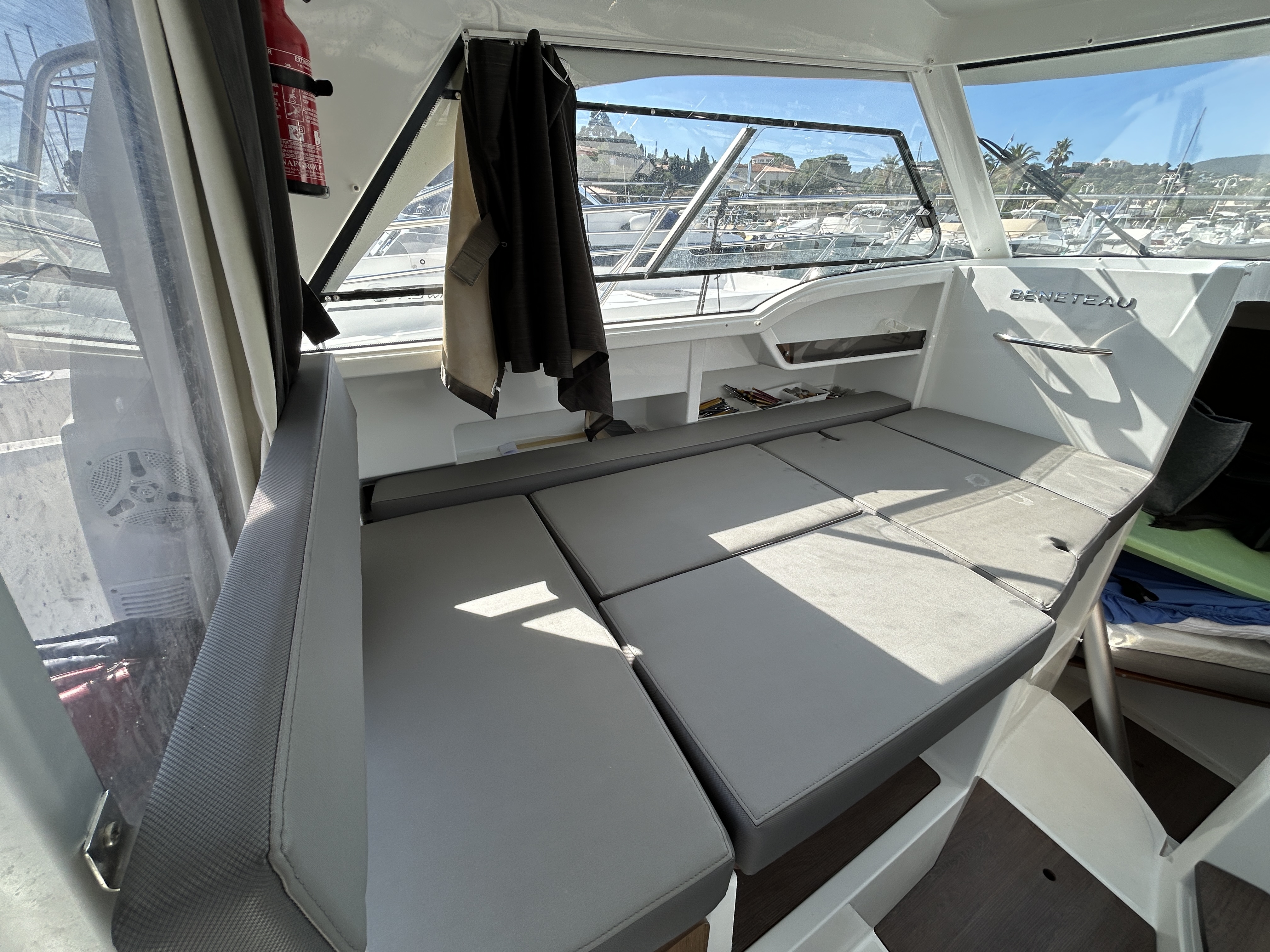 slider 22 Beneteau Antares 8 OB